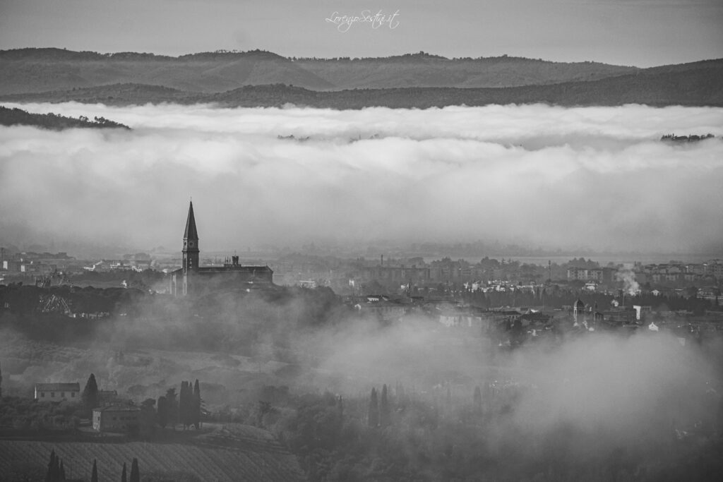 Arezzo nella nebbia