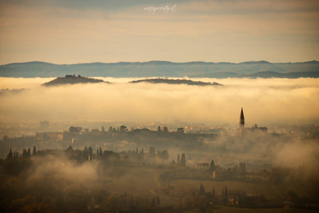 Arezzo nella nebbia